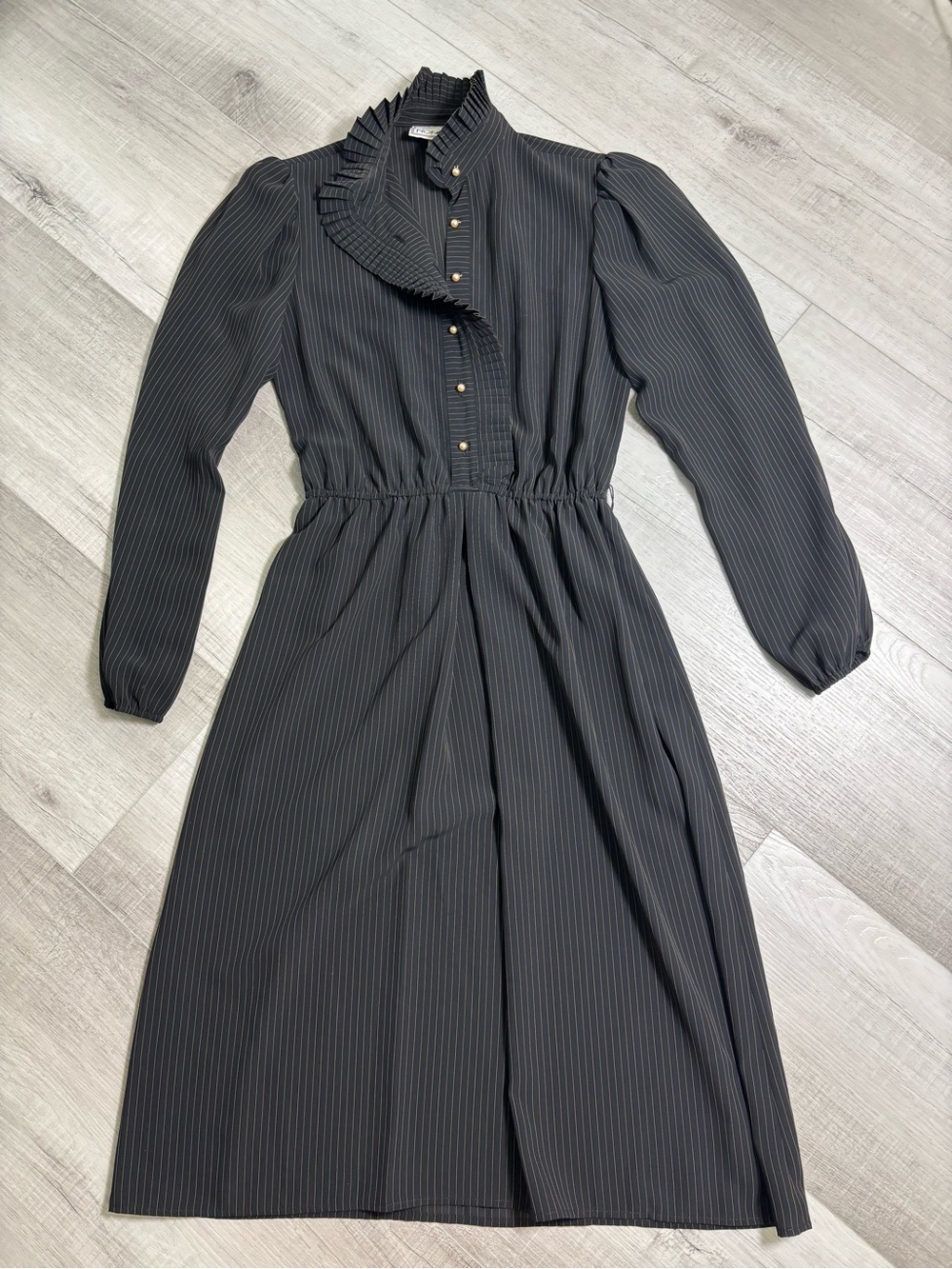 Vintage Donna Morgan for Non Stop Black & Gold Pinstripe Dress